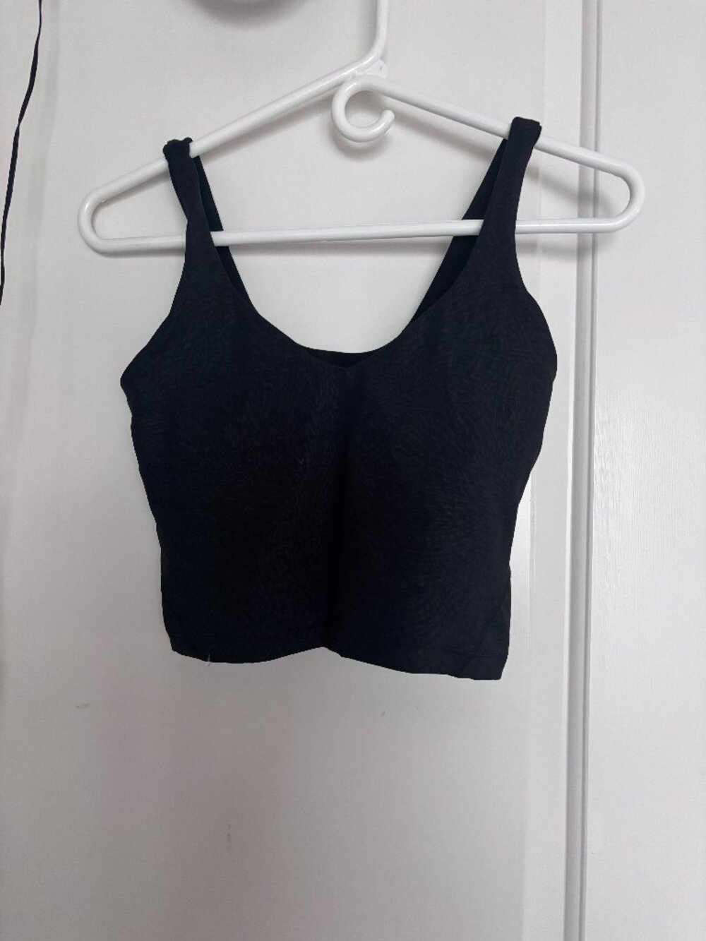 Pre-worn MINT Women's Size 6 Black Sports Bra Top